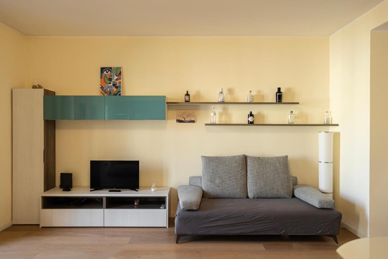 Appartamento Bilocale Moderno Ed Esclusivo Milano Esterno foto